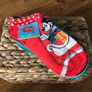 Disney: Mickey Mouse & Friends no show socks 6 pair Christmas Winter